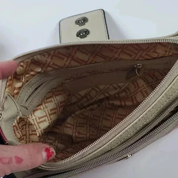 Tignanello leather purse hot pink and‎ cream super cute! 9×6 - Picture 4 of 5
